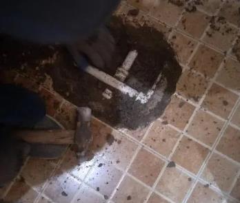 改则卫生间漏水维修公司为您分享下卫生间渗水如何处理及注意事项