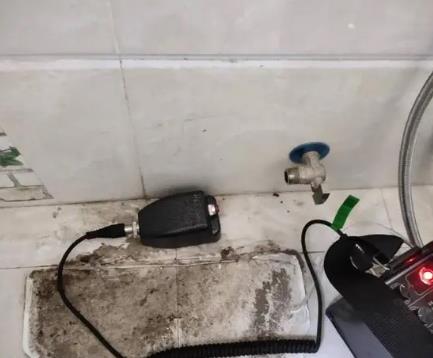 改则屋顶漏水维修公司分享下卫生间漏水的危害及解决方法